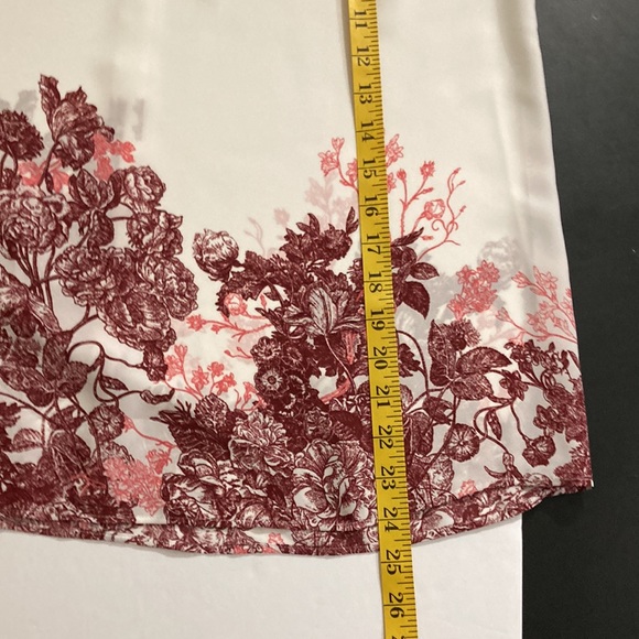 Loft white sleeveless blouse with floral border tie-ups on the shouldersSize M - Picture 8 of 10